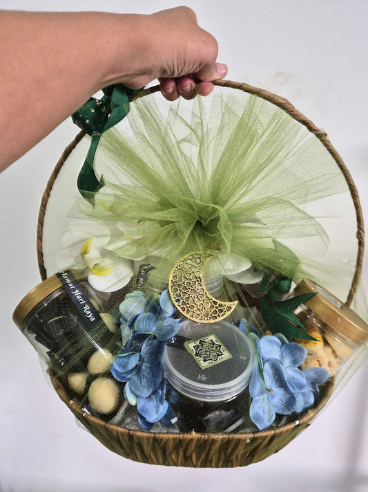 Aidilfitri Raya Gift Basket - Gourmet Cookies & Chocolates - Festive Treats