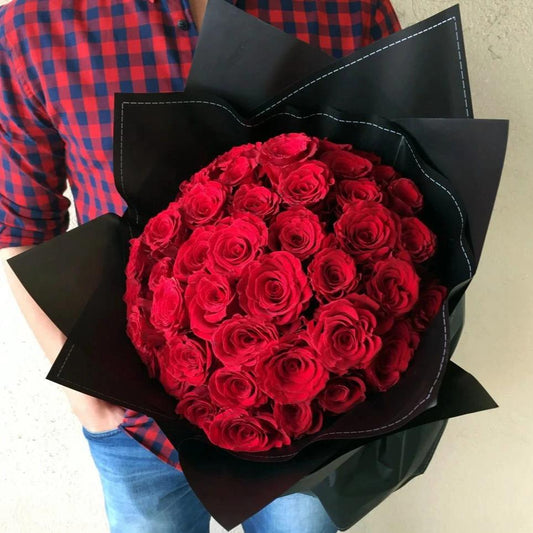 Red in Black 24 Red Roses